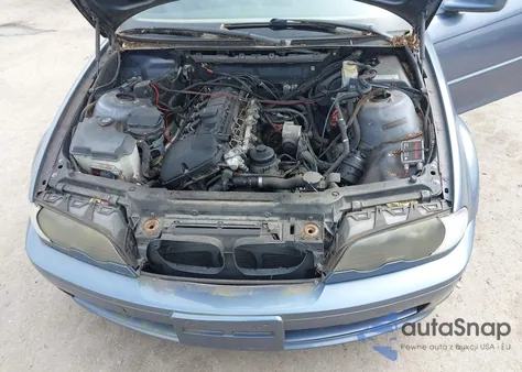 2001 BMW 325Ci z USA, uszkodzony, nr VIN WBABS33421JY41393